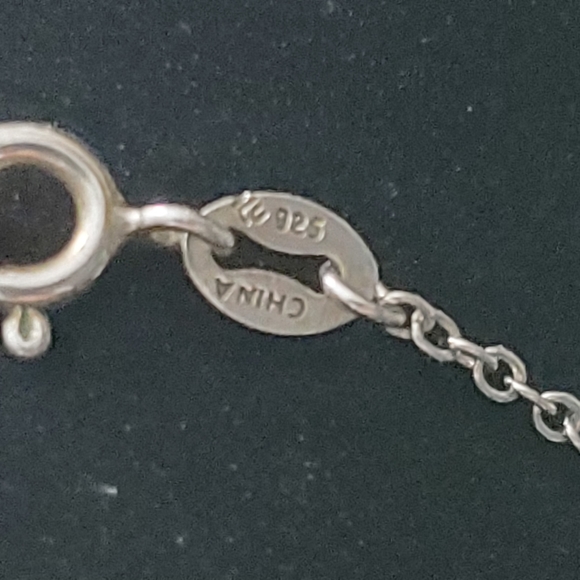 18" Sterling Silver Necklace CZ Cubic Zirconia Jeweled Studded 925 Cross Pendant - Picture 4 of 10